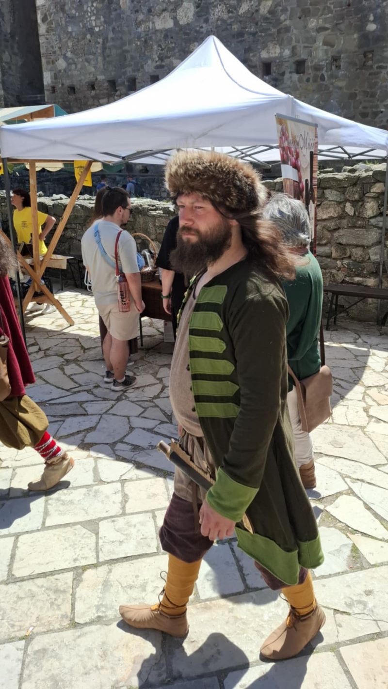 5c00e828 1df6 43f9 b858 77273dfaa880