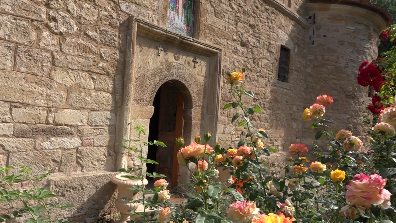 CRKVA ZAOVA MANASTIR