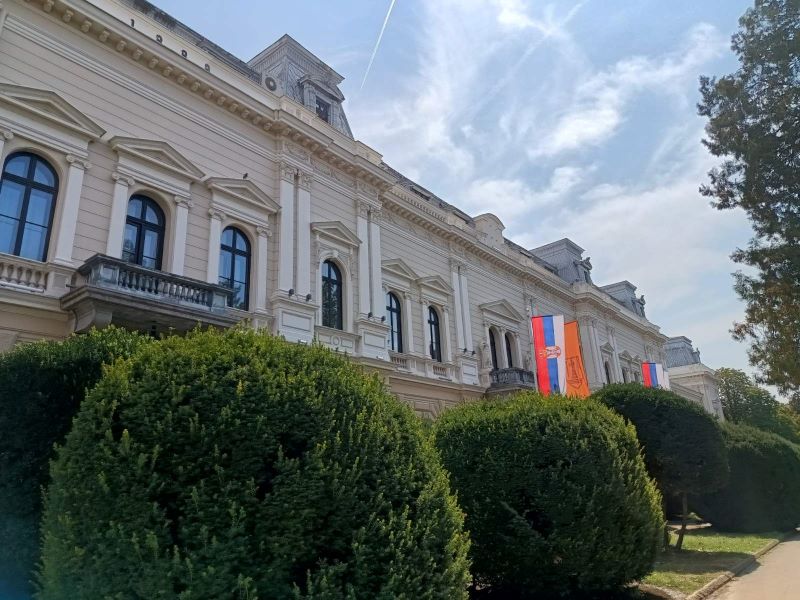 IMG 9beb70ee20b8646b91594f7ed96a4806 V