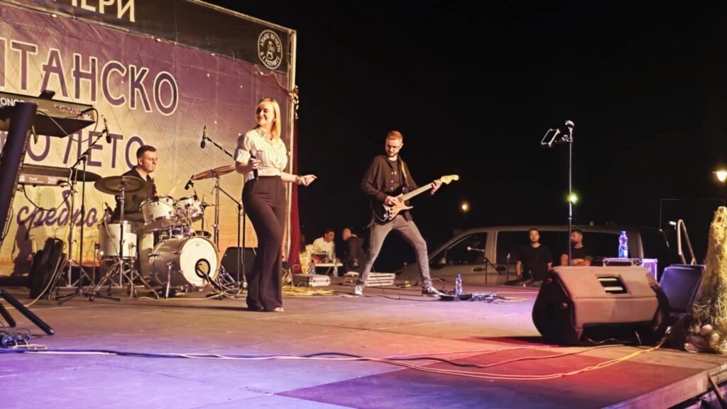 915a2db4 0ea0 4aeb aa66 b7f11094131c