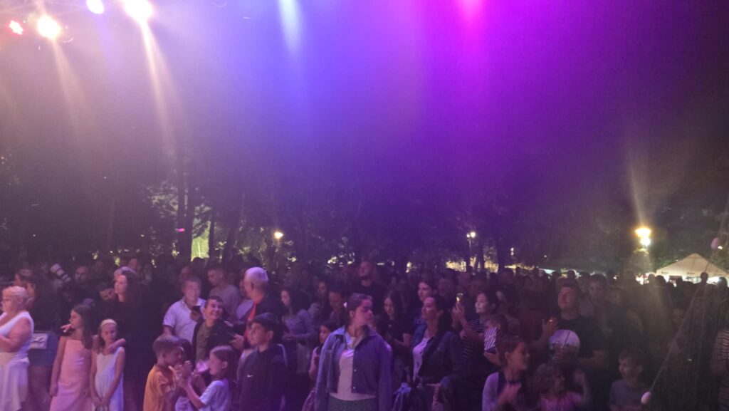 b256df88 13f1 489a 954b 7dce49c548b0