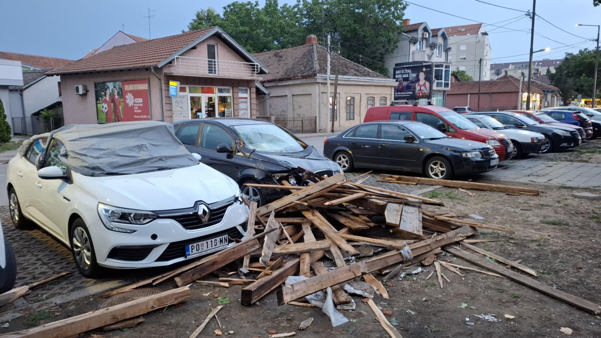 b4ff5f3d f9ae 4210 aed7 bb70ff66ab91 1