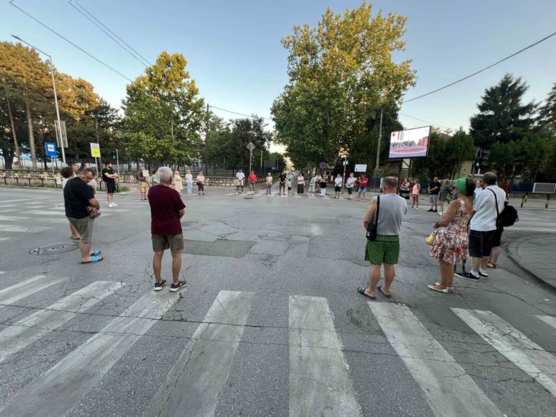 ed3c06cf 9913 46ab af41 b227f6903e15