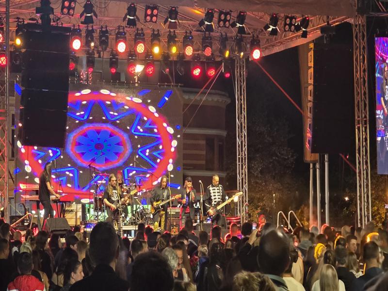 20250903 222645 800x600 1