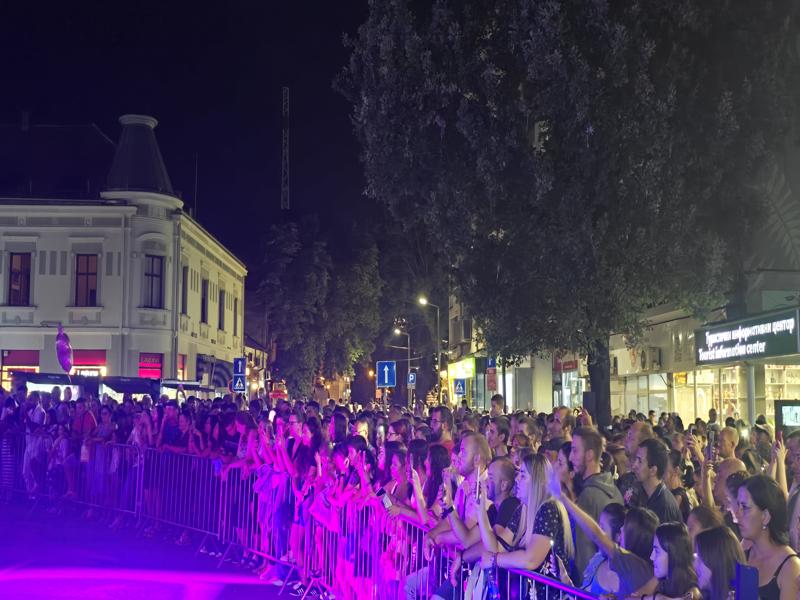 20250905 211943 800x600 1