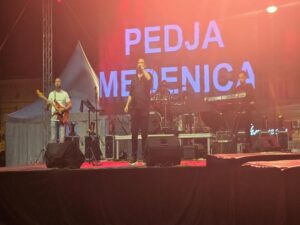 20250905 233441 800x600 1