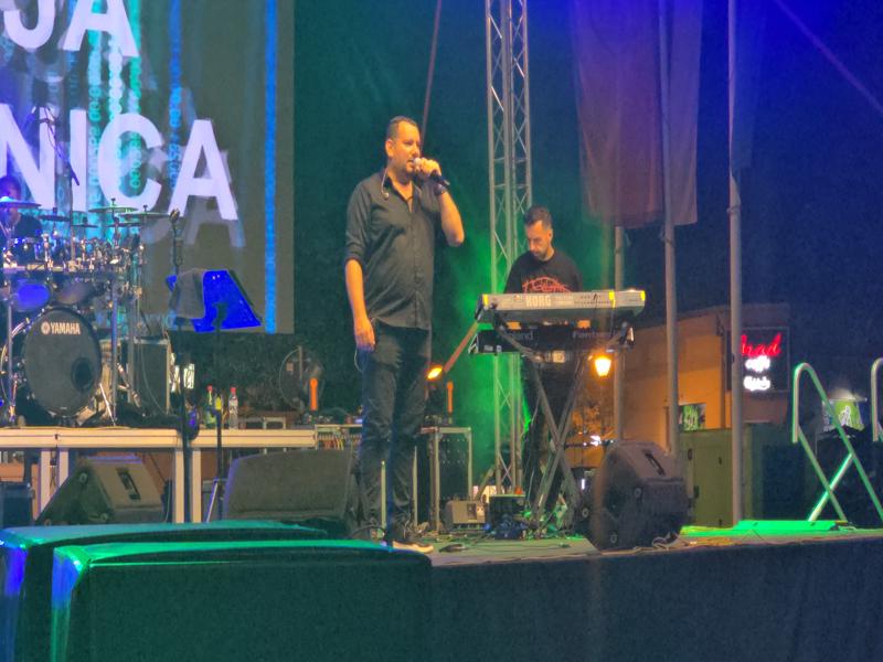 20250905 233701 800x600 1