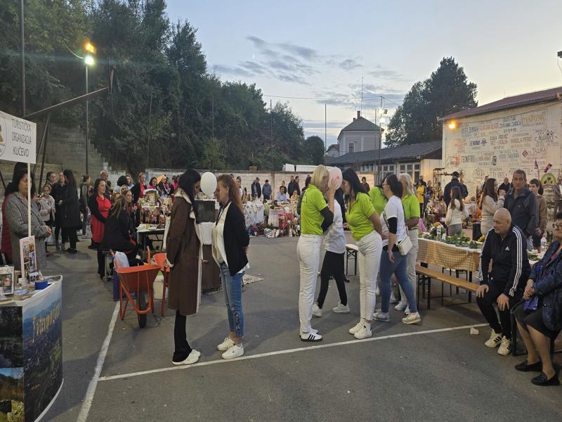 20250927 182324 800x600 1