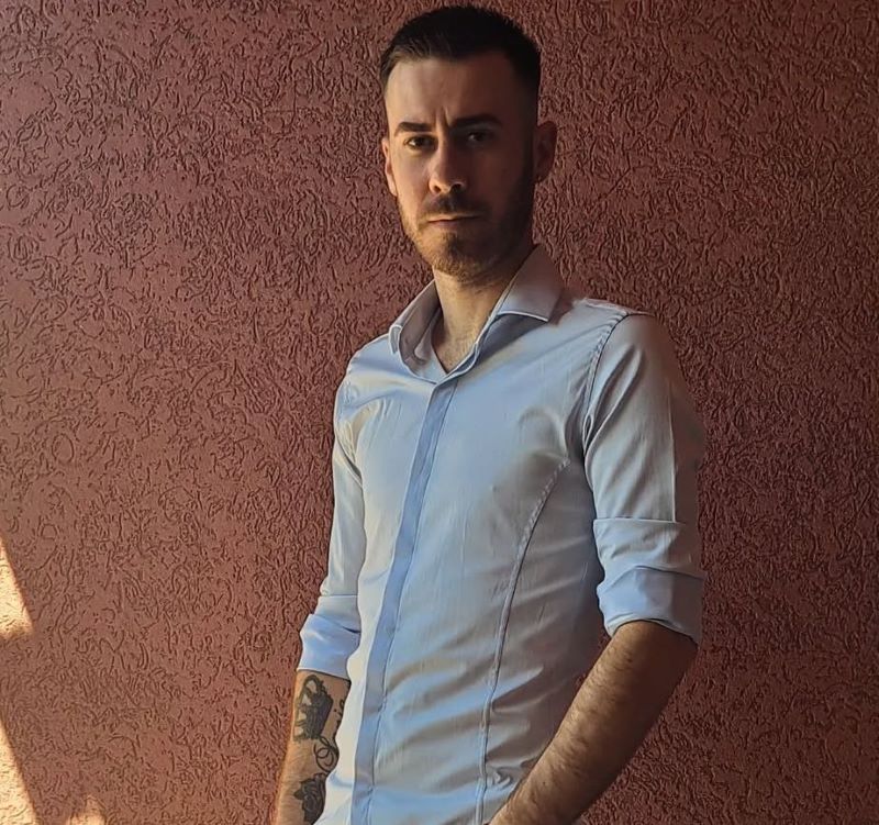 Road Crew Darko Tosic