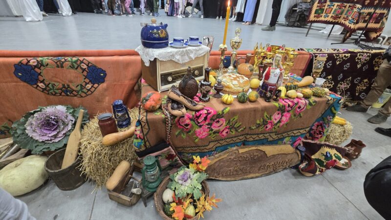 Održana prva manifestacija „Slavska trpeza“ u Drmnu