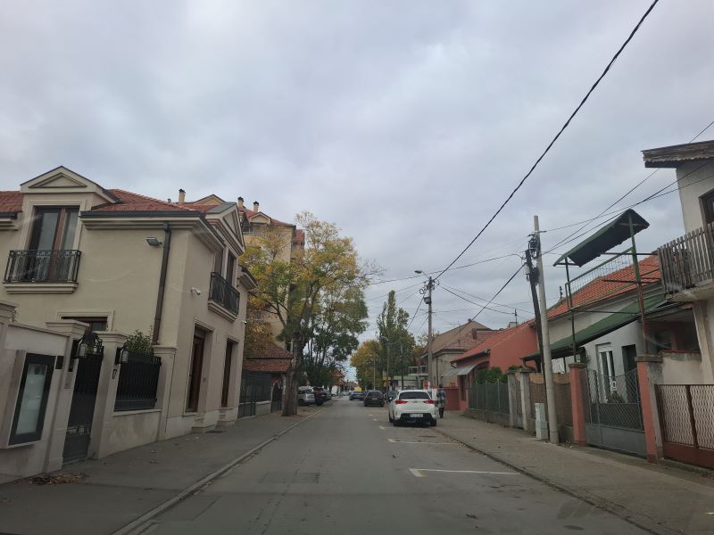 VREME OBLACNO JESEN ULICA