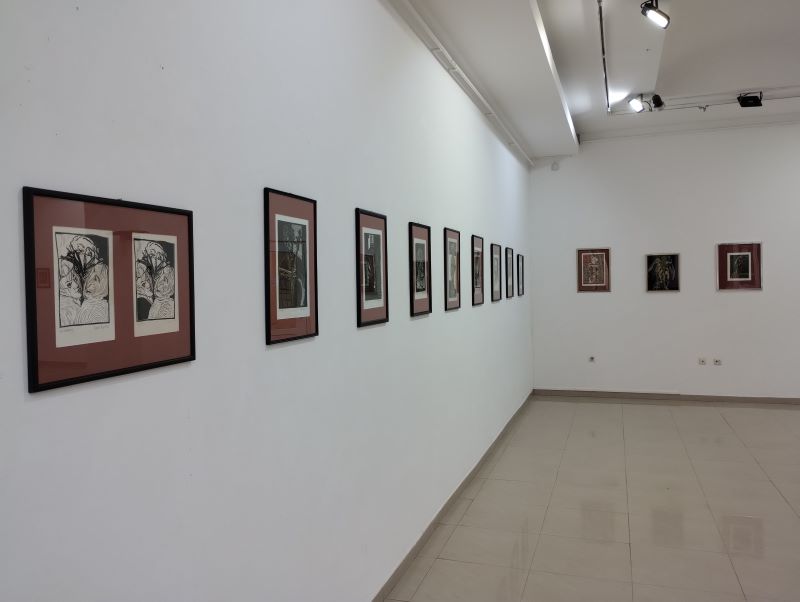 Otvorena izložba grafika „Putovanje kroz vreme“ Milutina Perića