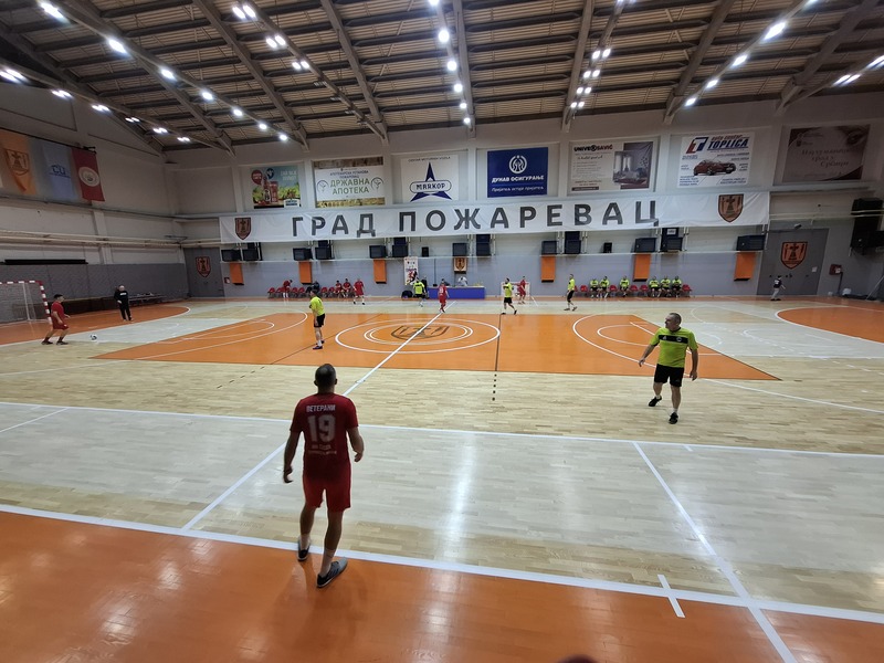 Veterani oduševili publiku: Odigrano finale turnira između Zenita i Sloge