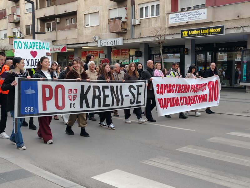 Po studentu se godina poznaje 01