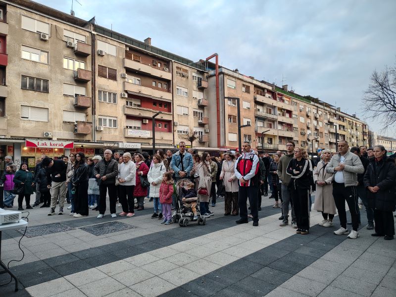 Po studentu se godina poznaje 08