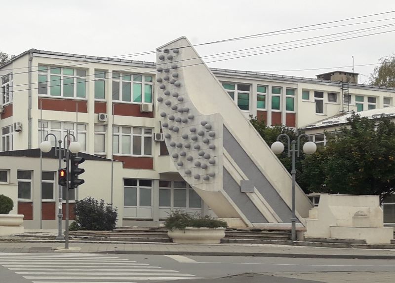 spomenik nato zrtvama