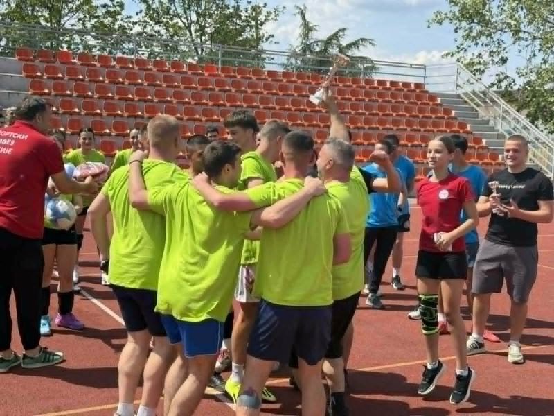 Pobednička ekipa Stamnice nakon osvajanja prvog mesta