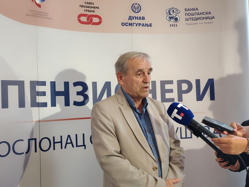 U Požarevcu održana tribina o unapređenju društvenog standarda penzionera: Najavljene nove mere podrške 5 Dr Andreja Savić na tribini posvećenoj penzionerima.