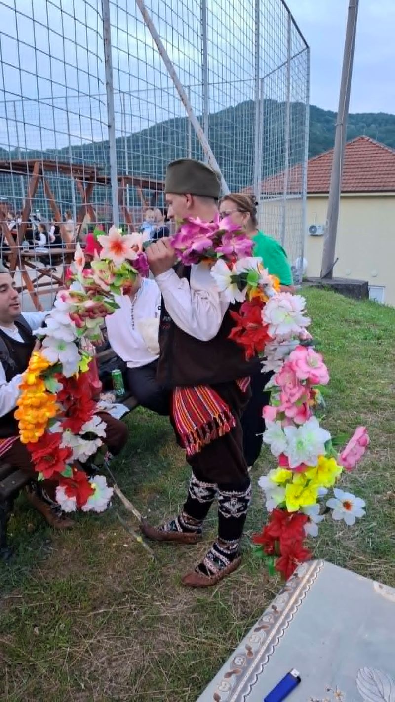Spasovdanski susreti u Krepoljinu okupili folkloraše iz Srbije i regiona 4 učesnik Spasovdanskih susreta 2026 nakon završetka kulturno-umetničkog programa.