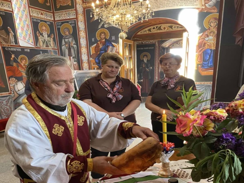 Čuvari tradicije iz Kličevca: Udruženje žena „Milenko Stojković“ proslavilo krsnu slavu 9 Proslava Svetog cara Konstantina i carice Jelene u Udruženju žena „Milenko Stojković“ iz Kličevca