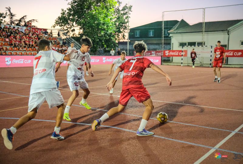 Mladi fudbaleri na Državnom finalu Plazma Sportskih igara mladih na terenima Sportskog centra u Požarevcu.