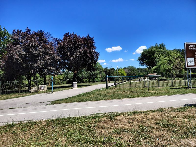 Sunčano nebo sa oblacima iznad Srbije pred najavljenu promenu vremena i pljuskove.