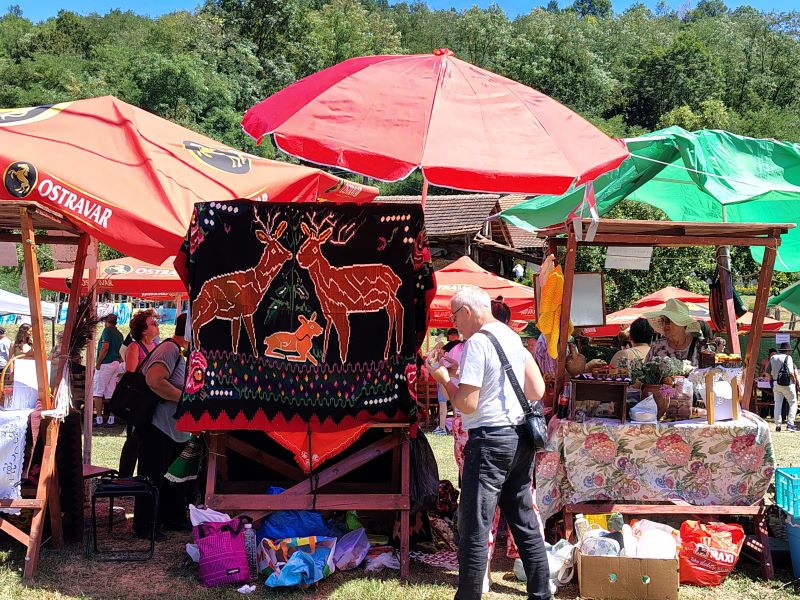 Tradicionalni proizvodi Homolja na manifestaciji u Medveđici