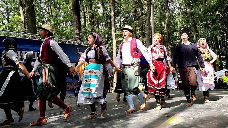 Održano „Stiško poselo“ kod jezera Zaova: Tradicija, gastronomija, kultura i muzika okupili brojne posetioce (FOTO) 56 Kulturno-umetnički program na manifestaciji Stiško poselo