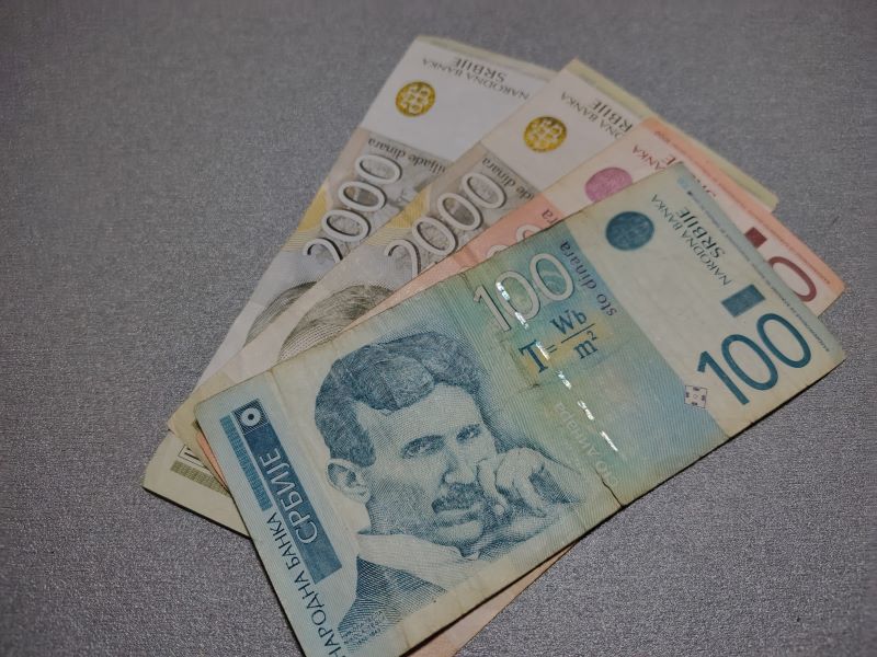 Siniša Mali najavio isplatu državne pomoći od 6.000 dinara