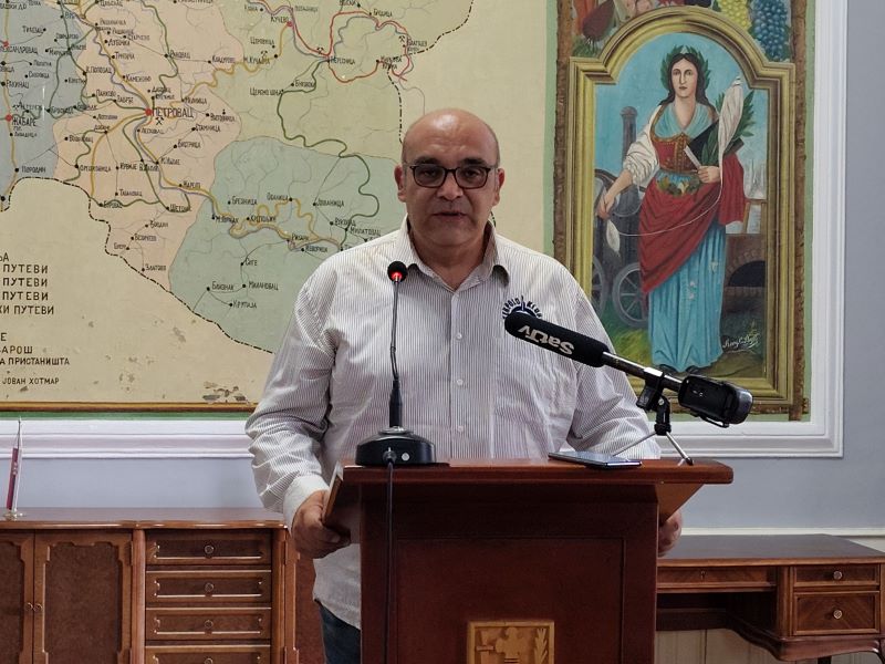 Požarevački vaterpolisti šampioni Druge lige Srbije: Grad priredio prijem za nove sportske heroje 7 redsednik VK Požarevac Dren Kučuku na svečanom prijemu