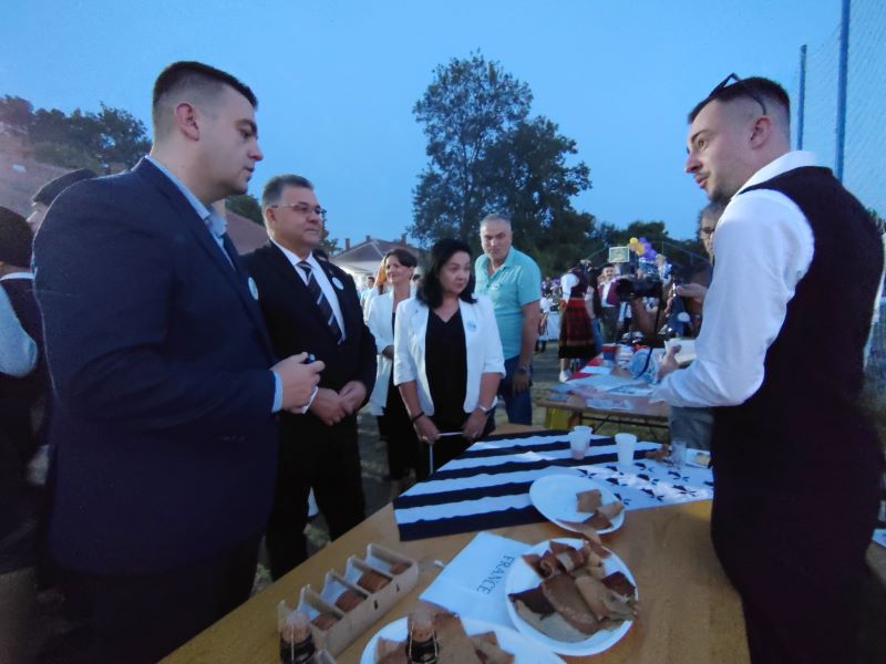 Predsednik Opštine Malo Crniće obišao štandove u Batuši