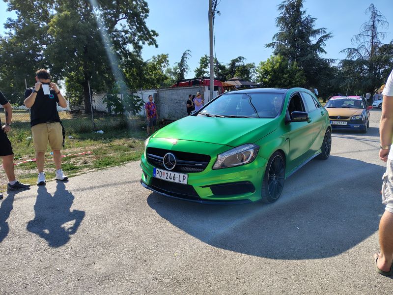 Road Crew Požarevac okupio ljubitelje automobila i motocikala u humanitarnoj akciji za Milicu i Jakšu 16 Automobili na humanitarnom skupu Road Crew Požarevac