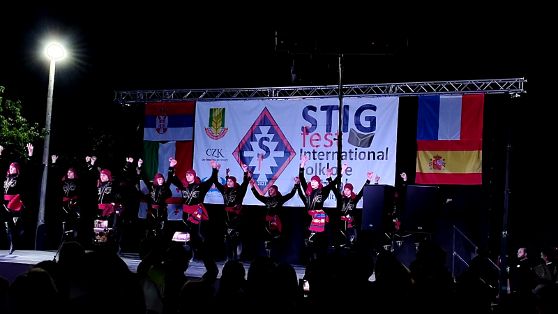 STIG FEST 2026: Crljenac treće večeri zasijao uz spektakularan vatromet i bogat folklorni program (FOTO) 33 Folkloraši iz Gruzije predstavili svoju tradiciju publici