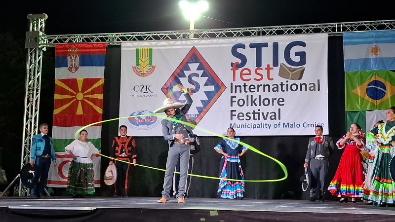 Folklorni ansambli iz Španije, Francuske, Italije i Gruzije nastupaju na Međunarodnom festivalu „Stig fest 2026“ u opštini Malo Crniće.