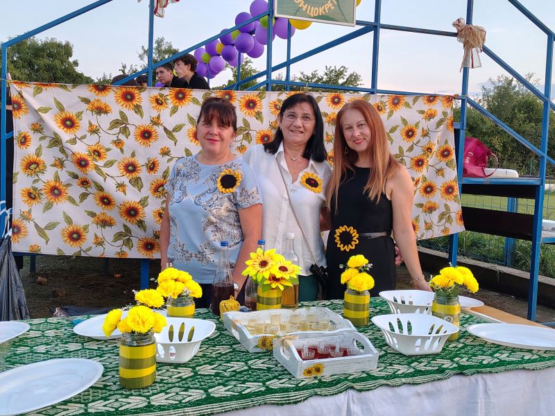 Udruženja žena na štandovima tokom STIG FESTA u Batuši
