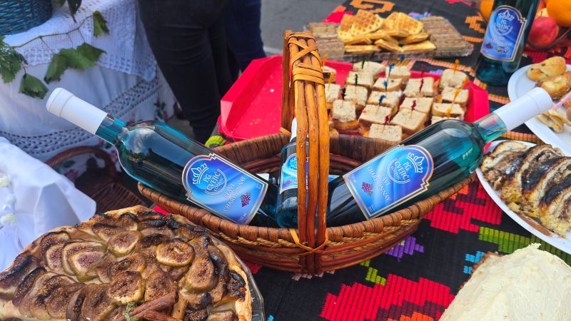 Čuvari tradicije kroz generacije okupili 21 udruženje žena u Kličevcu 41