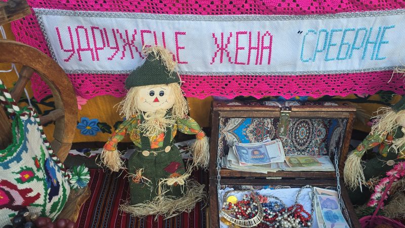 Čuvari tradicije kroz generacije okupili 21 udruženje žena u Kličevcu 73