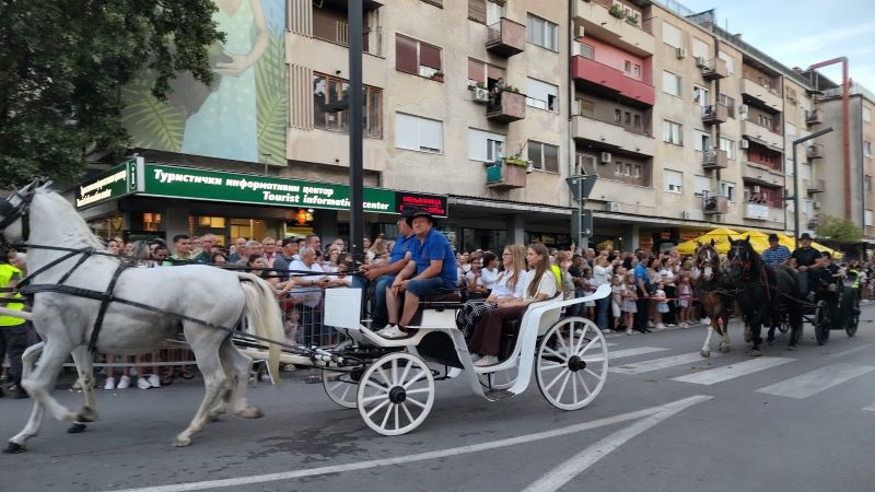 Svečanim defileom otvorene 63. Ljubičevske konjičke igre u Požarevcu (FOTO) 29 Svečani defile učesnika 63. Ljubičevskih konjičkih igara u Požarevcu