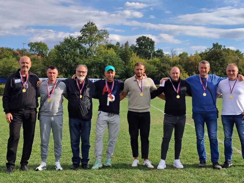 FK Železničar Požarevac obeležio 80 godina postojanja: Jubilej okupio generacije kluba 11 Obeležavanje 80 godina FK Železničar na stadionu