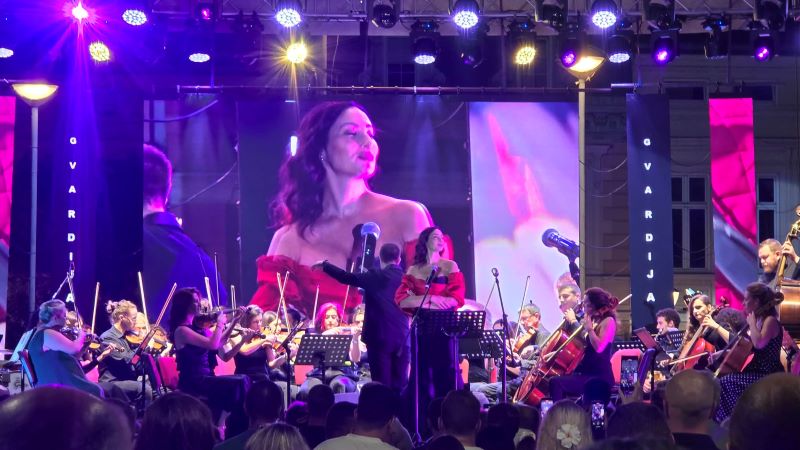 Muzičari Simfonijskog orkestra „Gvardija“ na koncertu u Požarevcu