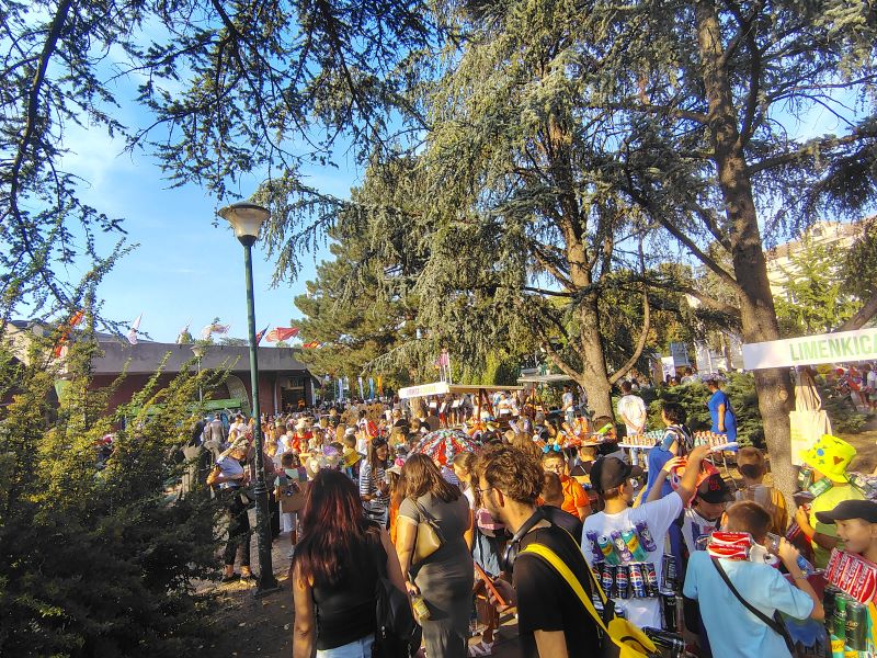 Limenka Teatar Fest počeo u Požarevcu: Pet limenki za ulaznicu, devet predstava iz šest zemalja 28 Deca na Limenka Teatar Festu u Požarevcu