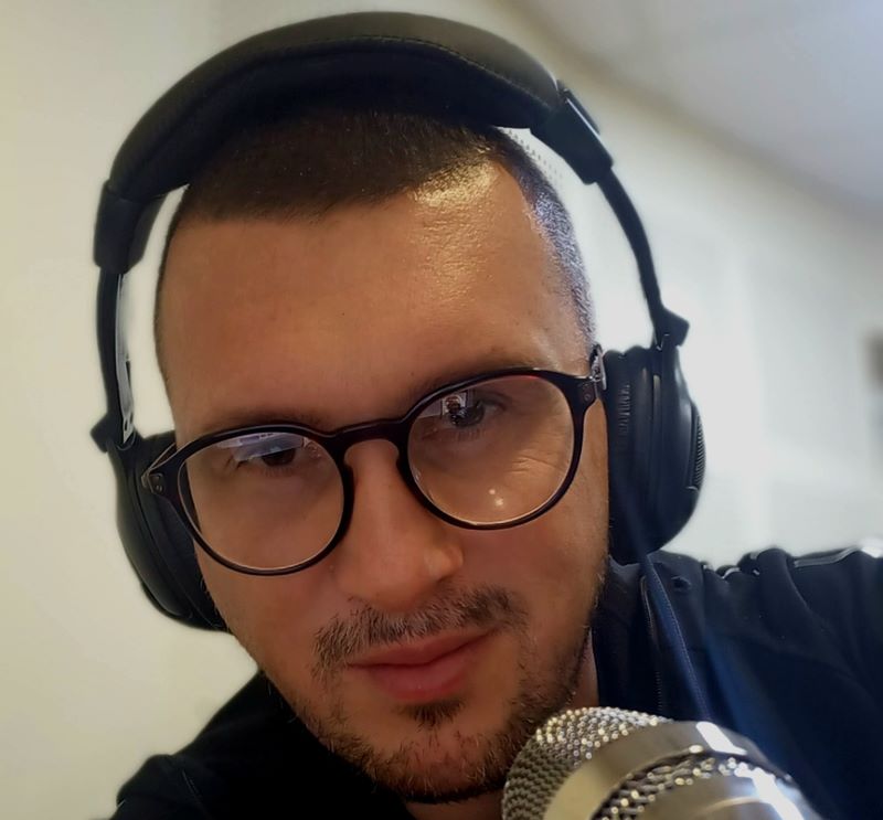 Glas koji čuva tradiciju: Milinko Mile Vasiljević poklonio audio-riznicu srpske poezije celom svetu