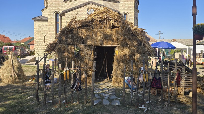 ČEŠLJEVOBARSKI SUSRETI 2026: Zatonje sveukupni pobednik manifestacije koja čuva tradiciju i narodne običaje 54 KOLIBA na Češljevobarskim susretima 2026