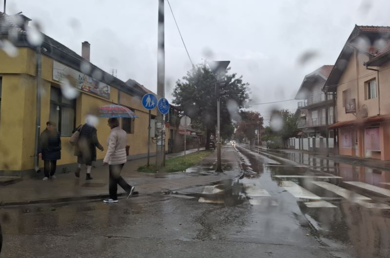 DANAS TOPLO I SUNČANO, A ONDA STIŽE ZAHLAĐENJE: Kiša i pljuskovi od petka, vikend još hladniji
