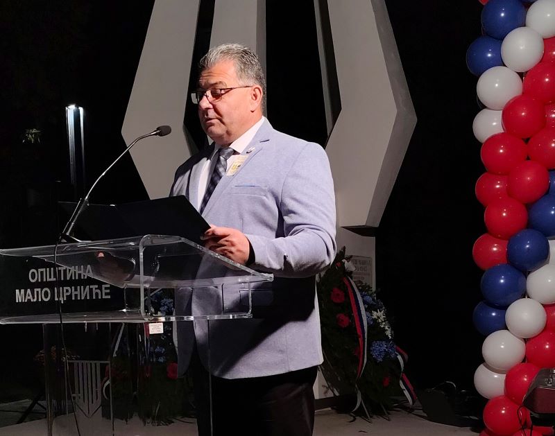 Mina Lazarević otvorila 55. FEDRAS u Malom Crniću: Više od pola veka ljubavi prema pozorištu 10 Predsednik opštine Malo Crniće Mališa Antonijević na svečanom otvaranju FEDRAS-a.
