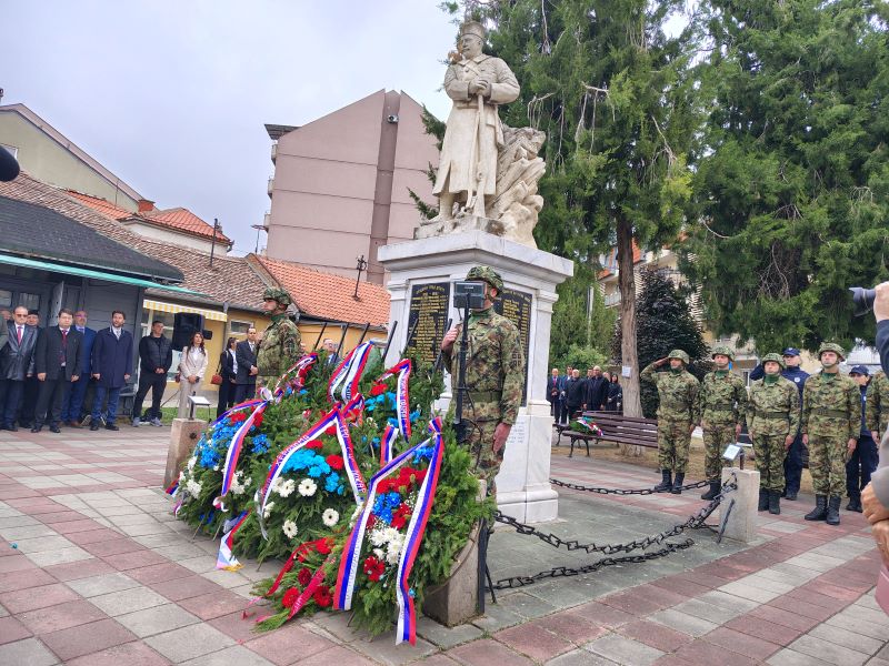Požarevac obeležio Dan oslobođenja: Položeni venci i uručene Oktobarske nagrade