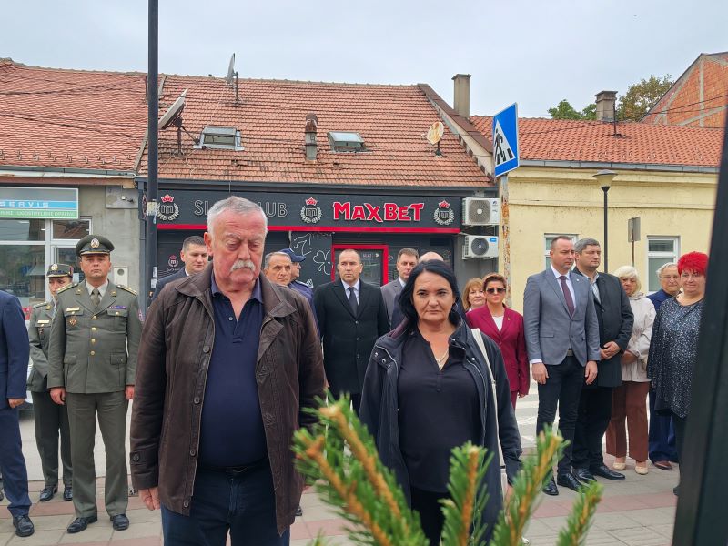 Polaganje venaca na spomen- vojniku u Požarevacu
