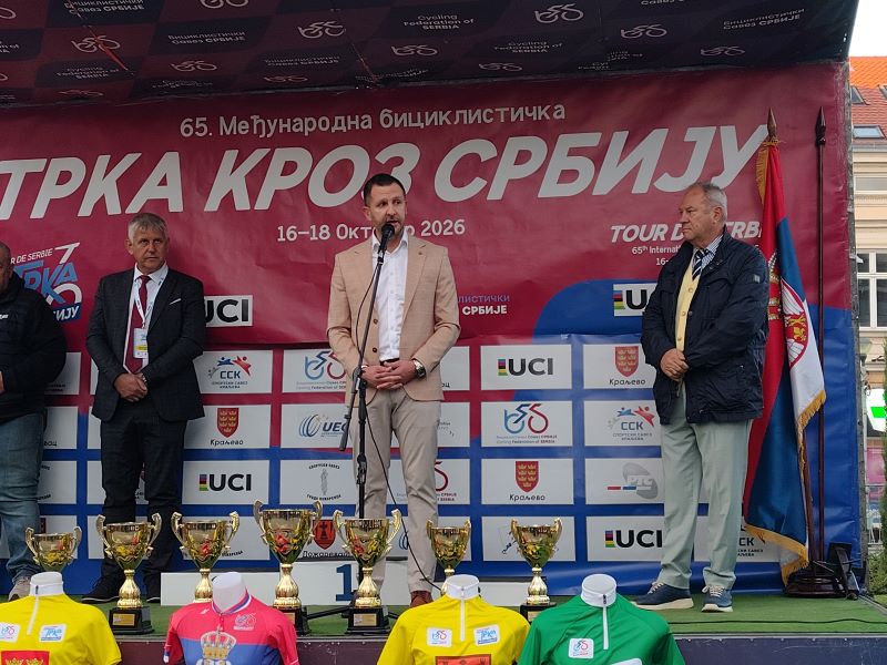 Ognjen Ilić pobednik prologa „Trke kroz Srbiju“ u Požarevcu 27 Milan Jović proglašava otvorenom 65. međunarodnu Trku kroz Srbiju.